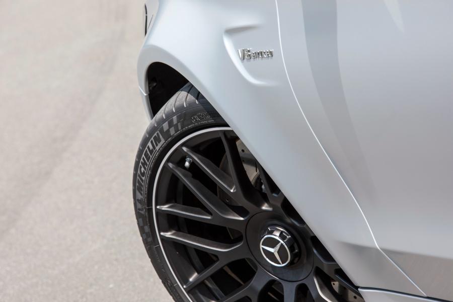 Детали экстерьера Mercedes-AMG C63 S Estate (S205) 2018 года  (WW) (фото 21 из 38)